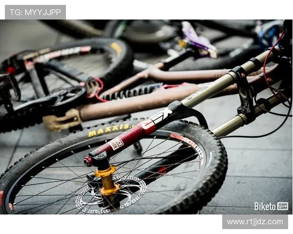 北京极限运动队在世界街舞大赛中的力量表现精彩点评与分析